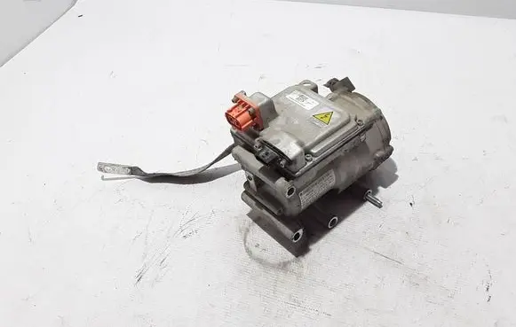 Dacia Spring Air conditioning (A/C) compressor (pump) 926006978R