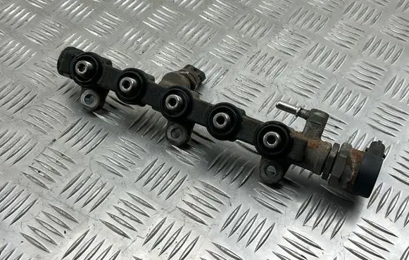 Renault Scenic III - Grand scenic III Fuel main line pipe 0445214195 8200947803A H8200828379