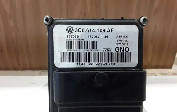 Volkswagen PASSAT B6 ABS Pump 3C0614109AE