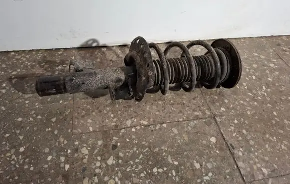Volvo V60 Front shock absorber with coil spring 31406001