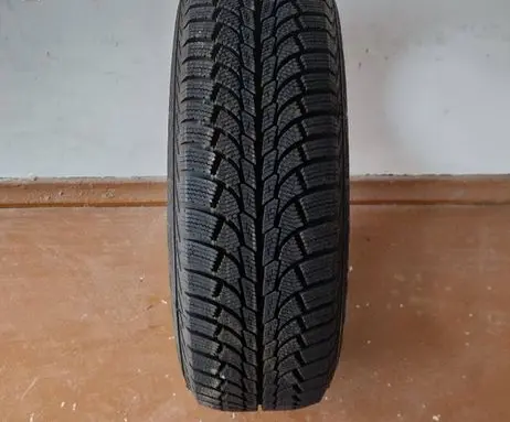 Ford Focus C-MAX R15 winter tire 