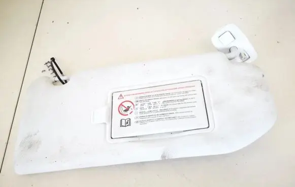 Sun visor