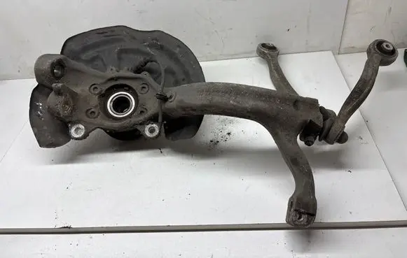 Audi A6 S6 C6 4F Front wheel hub
