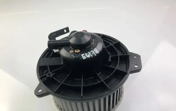 Mazda 323 Heater fan/blower 8940000060