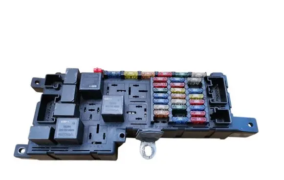 Volvo V70 Fuse box set 518322326 8637841