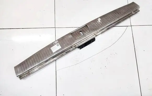 Mercedes-Benz E W211 Other trunk/boot trim element 