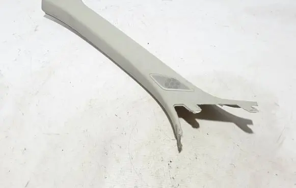 Volvo XC40 Other sill/pillar trim element