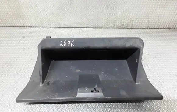 KIA Sorento Glove box lid/cover 848303E000