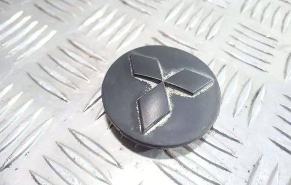 Mitsubishi Lancer VIII Original wheel cap 4252A060