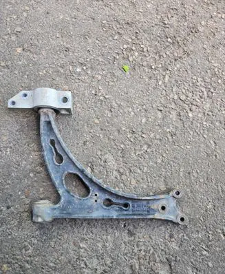 Volkswagen Golf Cross Front lower control arm/wishbone 1K0407153G