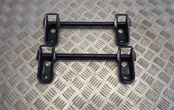 Toyota Avensis T270 ISOFIX Bracket 