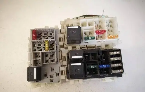 Ford S-MAX Fuse box set 6G9T14K131A 6G9T14K131AA