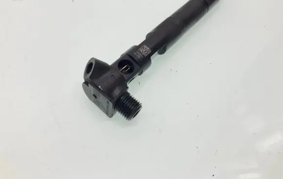 Mercedes-Benz Sprinter W906 Fuel injector 28307309