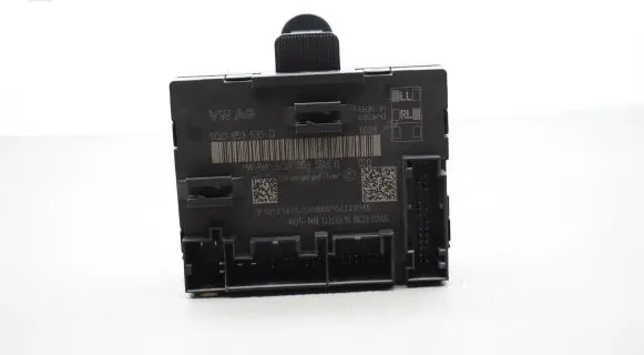 Audi A3 S3 8V Door control unit/module 5Q0959593B