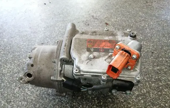 Chevrolet Volt II Air conditioning (A/C) compressor (pump) 23422307