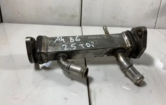 Audi A4 S4 B6 8E 8H EGR valve cooler 131513D