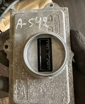 Ford Fusion II Headlight ballast module Xenon L90005488