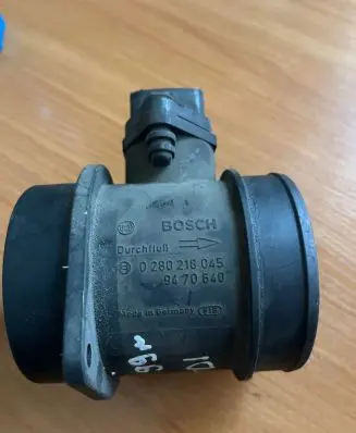 Volvo S80 Mass air flow meter 9470640 0280218045