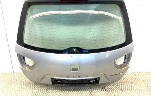 Tailgate/trunk/boot lid