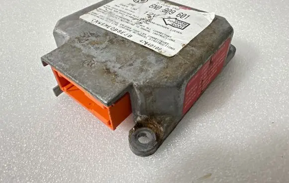 Volkswagen PASSAT B5 Airbag control unit/module 6N0909601 47940108 5WK4130