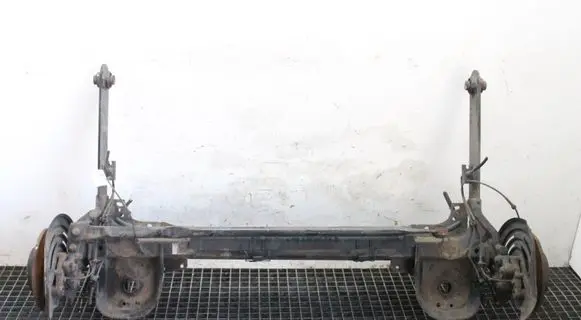 Renault Trafic III (X82) Rear axle beam 