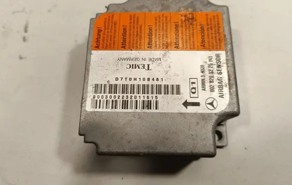 Mercedes-Benz E W210 Airbag control unit/module 0028203226 D7T0H28A854