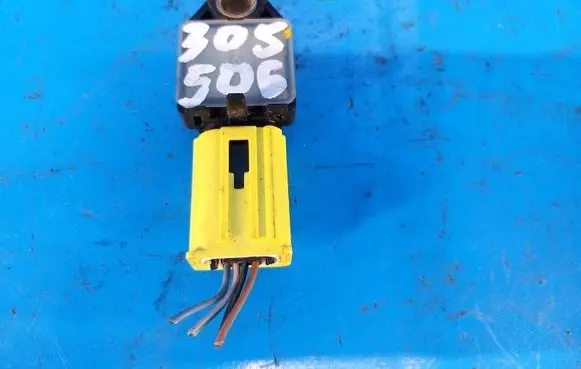 Jeep Compass Airbag deployment crash/impact sensor 68056160AA