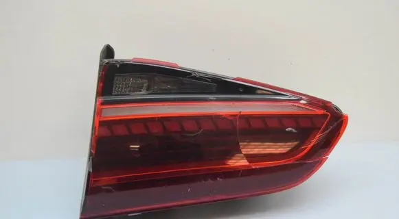 Volkswagen Golf VII Tailgate rear/tail lights 5G0945308Q