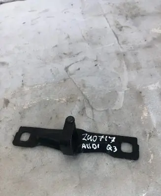 Audi Q3 F3 Loading door lock loop/hook striker 8v0827507h