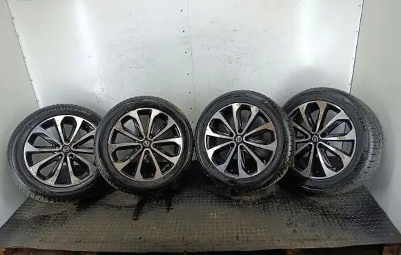 Nissan Qashqai R18 alloy rim
