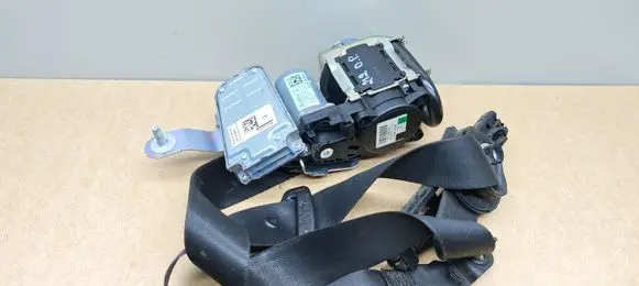 Mercedes-Benz E W212 Front seatbelt A2128607685