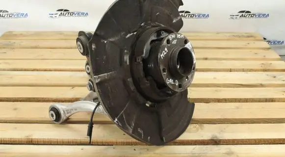 BMW X5M E70 Rear wheel hub 6770984 6879102 6770970