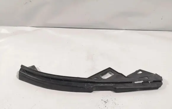 Volvo V50 Front bumper mounting bracket 30744957