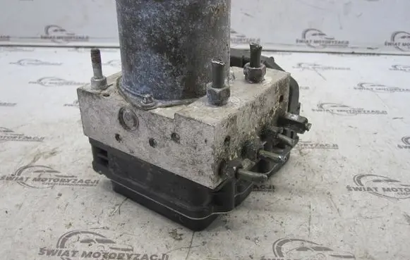 Toyota Avensis T270 ABS Pump 44540-05100 0265251490 0265951567