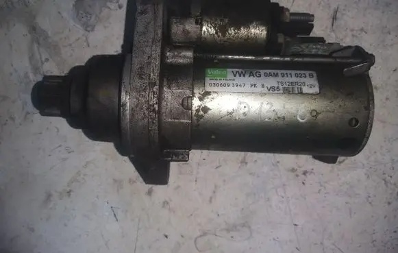 Volkswagen Touran I Starter motor 0AM911023B