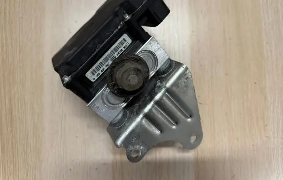 Fiat 500 ABS Pump 51880815