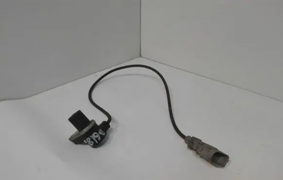 Volkswagen PASSAT B6 Crankshaft position sensor 0261210191 583342