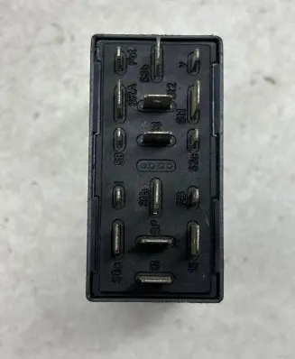 Volkswagen PASSAT B5.5 Other relay 1J0955531 B300703 5WK1045