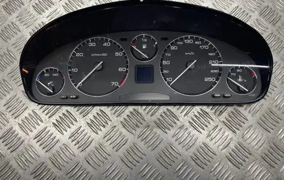 Peugeot 607 Speedometer (instrument cluster) 9629598280 110008883001