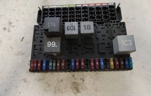 Fuse box set