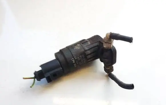 Volkswagen Touran I Windscreen/windshield washer pump 1K6955651