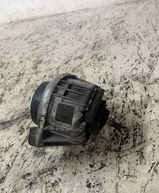 BMW 1 E81 E87 Engine mount bracket