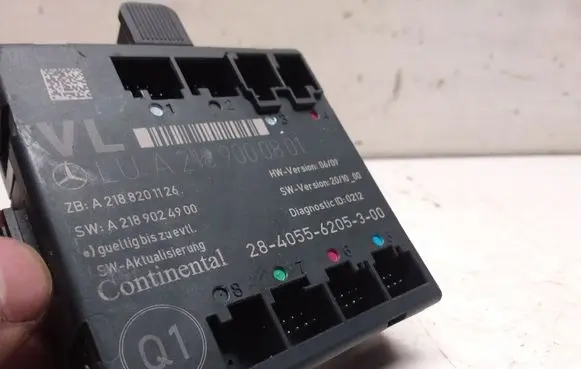 Mercedes-Benz CLS C218 X218 Door control unit/module A2189000801