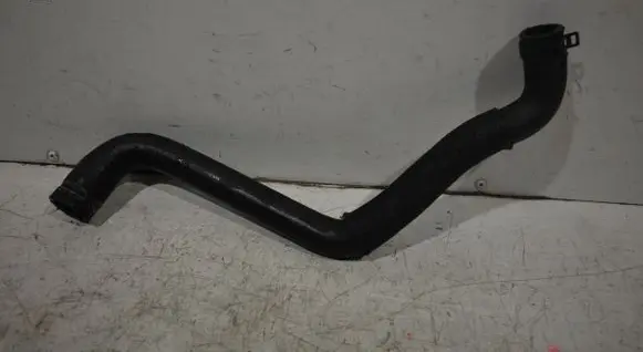 Peugeot 3008 I Engine coolant pipe/hose