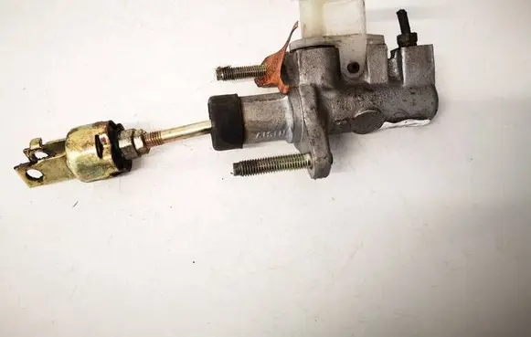 Toyota Corolla E120 E130 Clutch master cylinder
