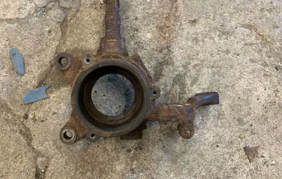 Mercedes-Benz E W124 Front wheel hub spindle knuckle A1243300820
