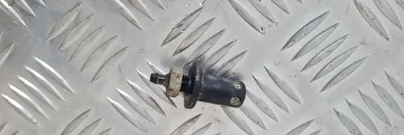 Suzuki SJ 410 Windshield washer spray nozzle 