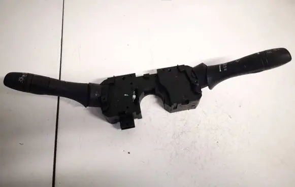 Infiniti QX50 (J50) Wiper turn signal indicator stalk/switch