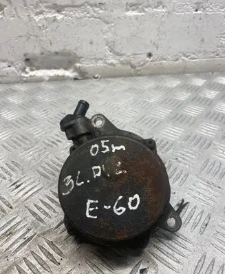 BMW 5 E60 E61 Vacuum pump 7791232