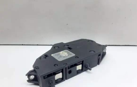 BMW X5 E70 Glove box lock 7161766